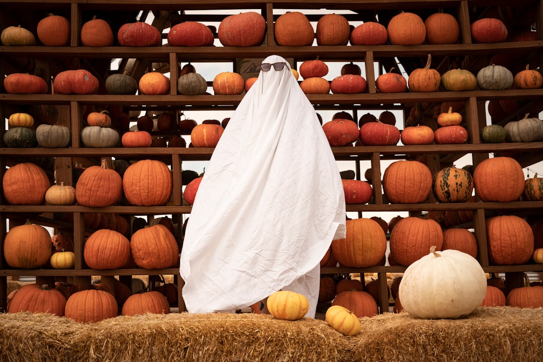 découvrez notre sélection de costumes halloween grande taille, alliant style et confort pour célébrer halloween avec confiance et originalité.