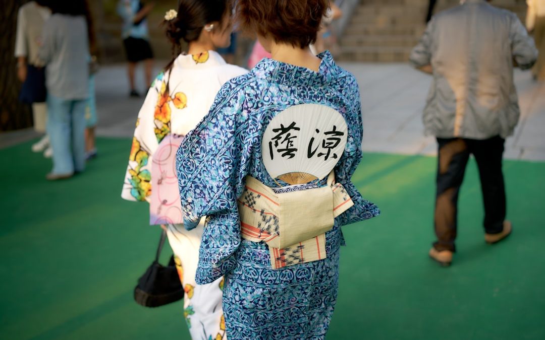 Kimono grande taille : l&rsquo;élégance bohème à porter en toutes saisons