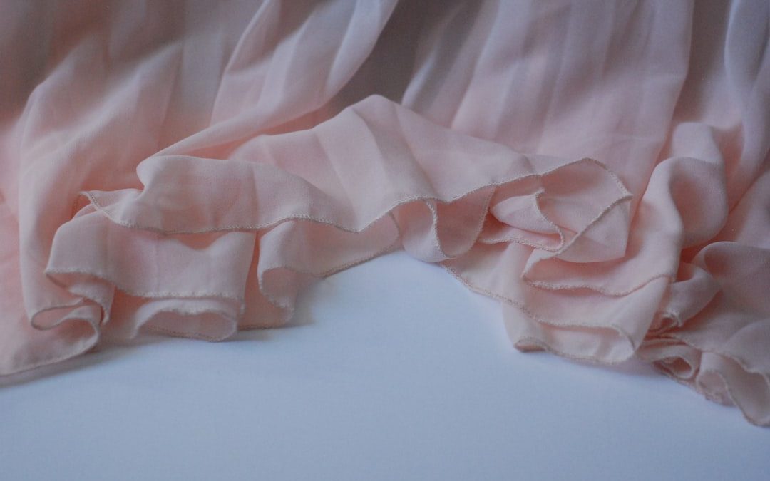 découvrez notre robe portefeuille grande taille alliant élégance et confort, parfaite pour toutes les occasions.